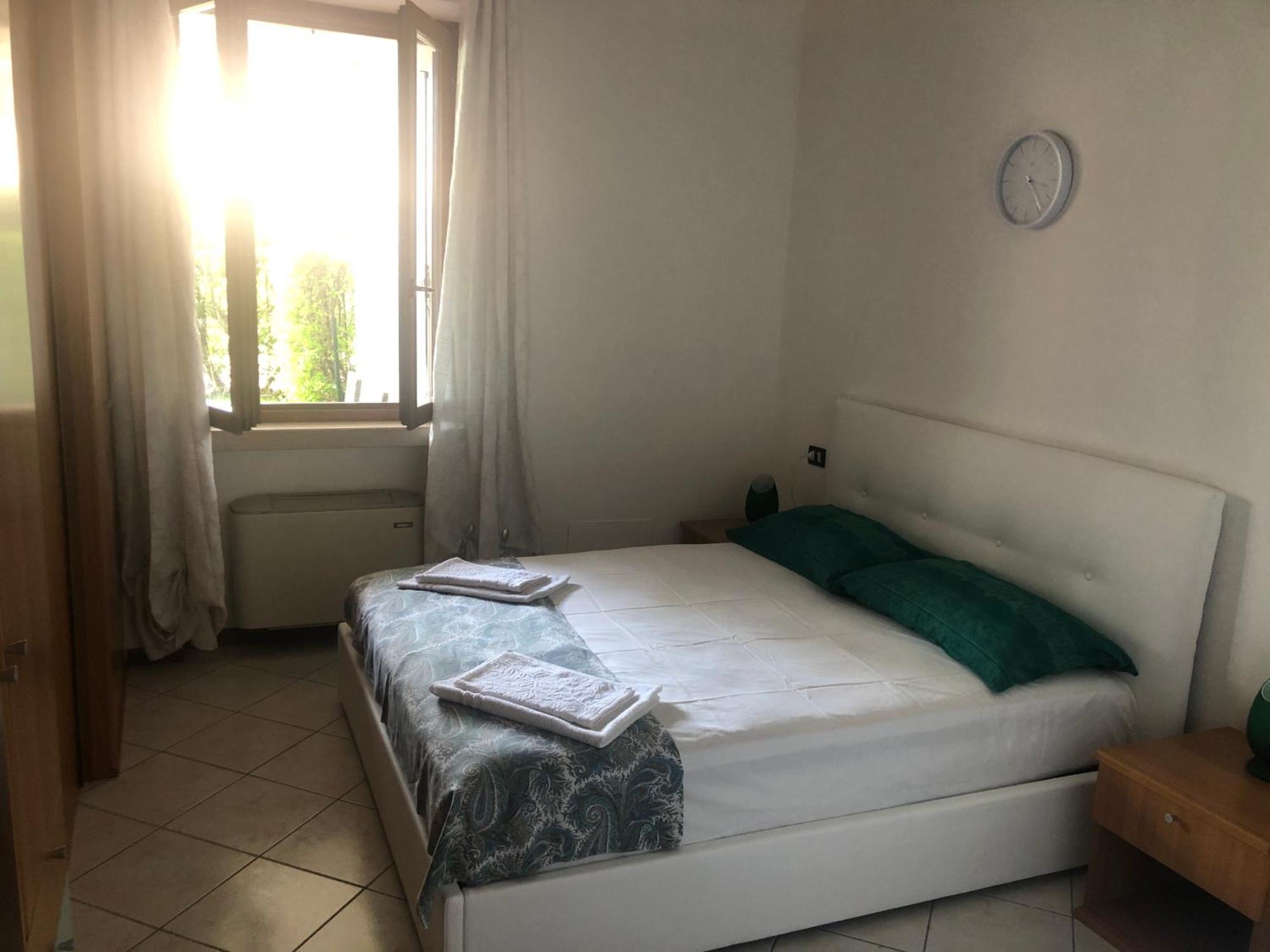 Ferienwohnung Casa Lorenzo Desenzano del Garda Exterior foto
